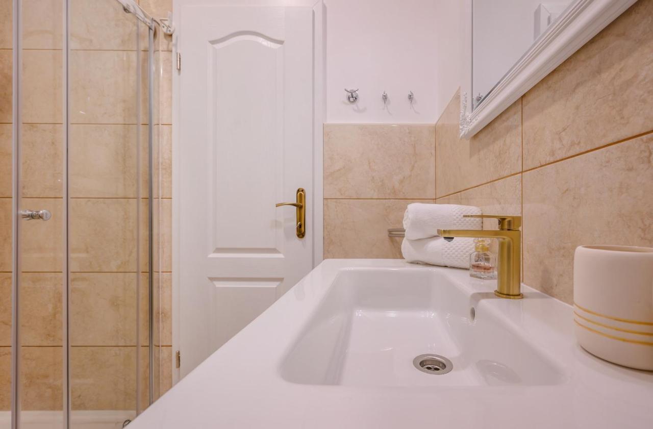 Summer Breeze Luxury Casa de hóspedes 4*