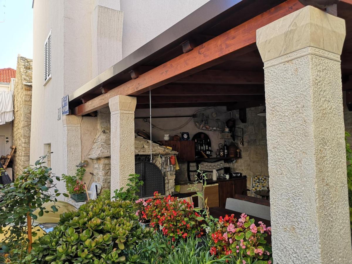 Apartment Spiro Split