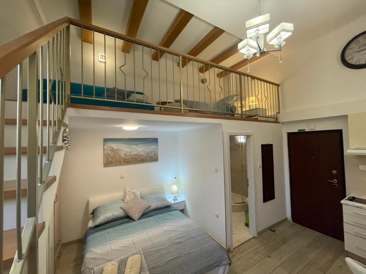 St-gallery Apartment *
