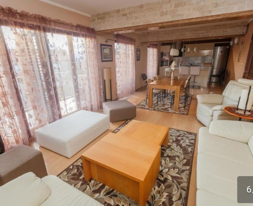 Zane Apartman *