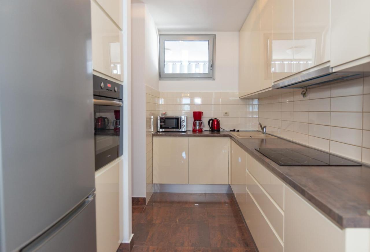 Zenta Apartment *