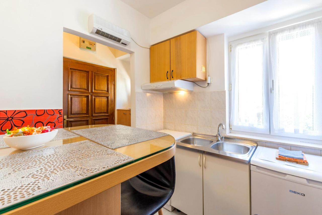 Appartement Johnny Croatia With Hot Tub Split