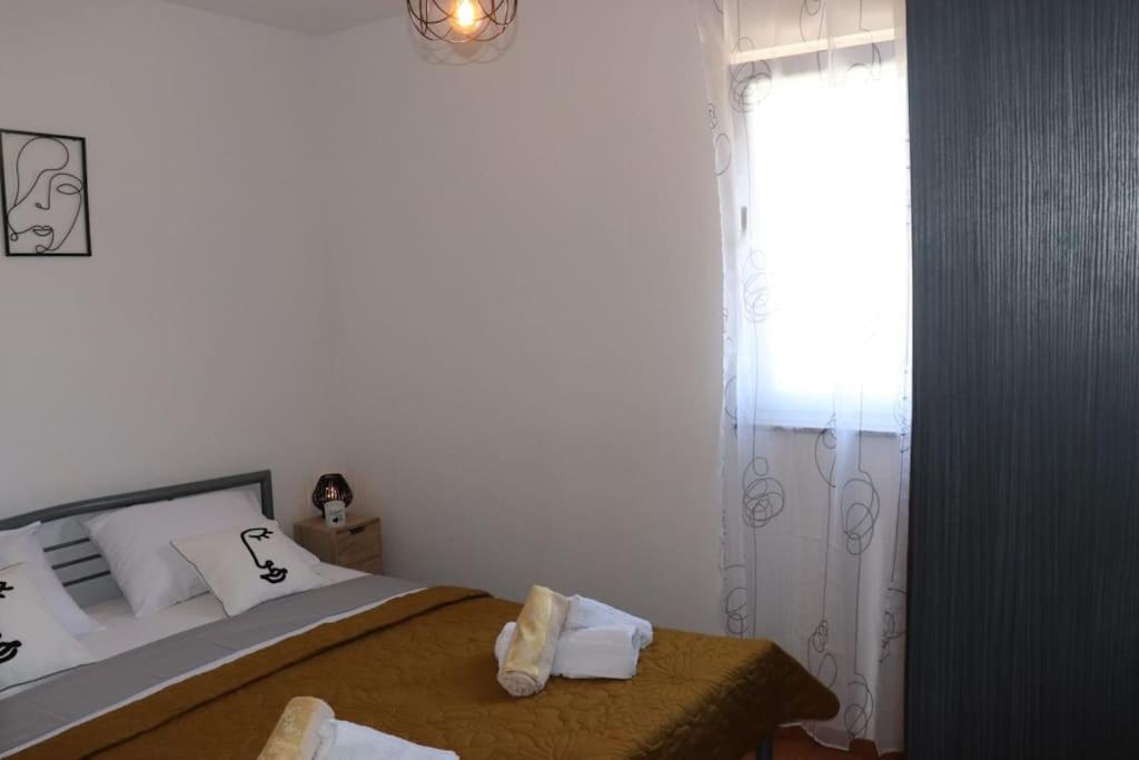 Kikaso - Near Mall Of Split, Free Parking Apartment