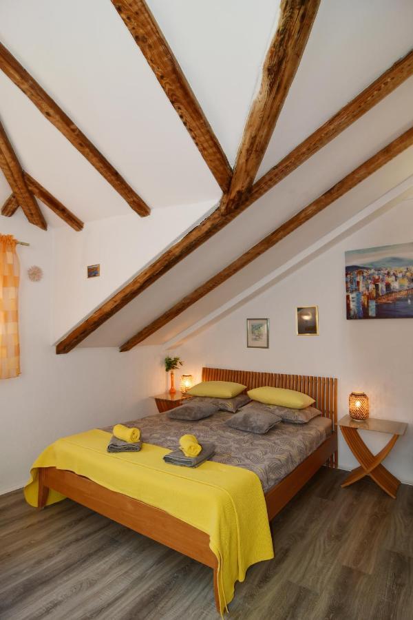 Apartment Rosi *