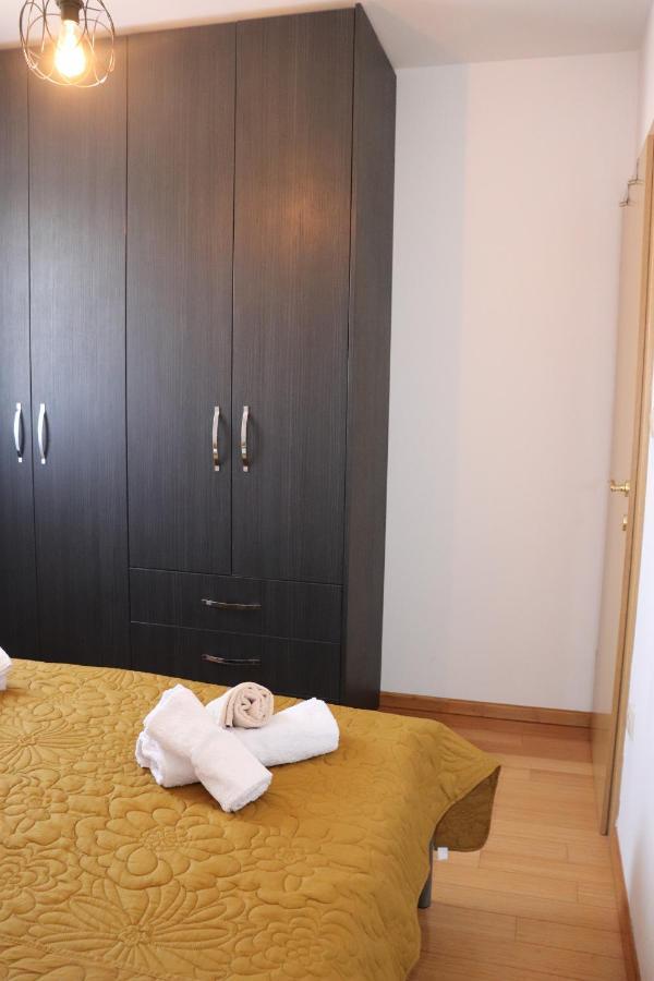 Kikaso - Near Mall Of Split, Free Parking Apartment *