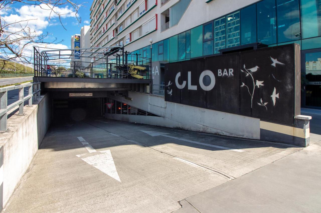Bura2 , With Private Parking In The Garage Apartment *