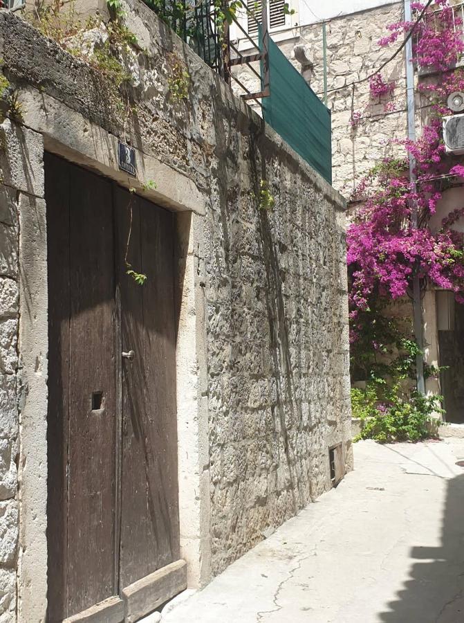 Nedo * Split
