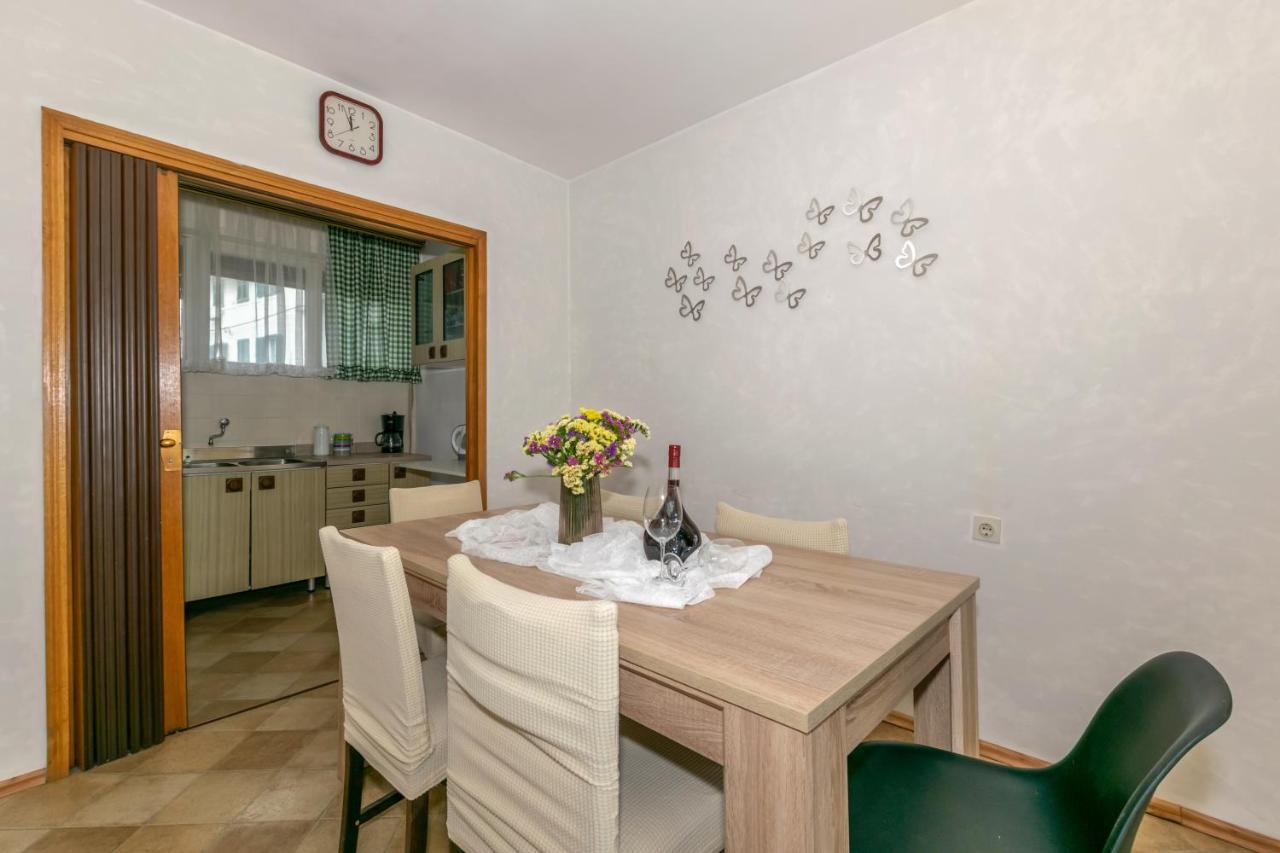 Apartamento Omiska *