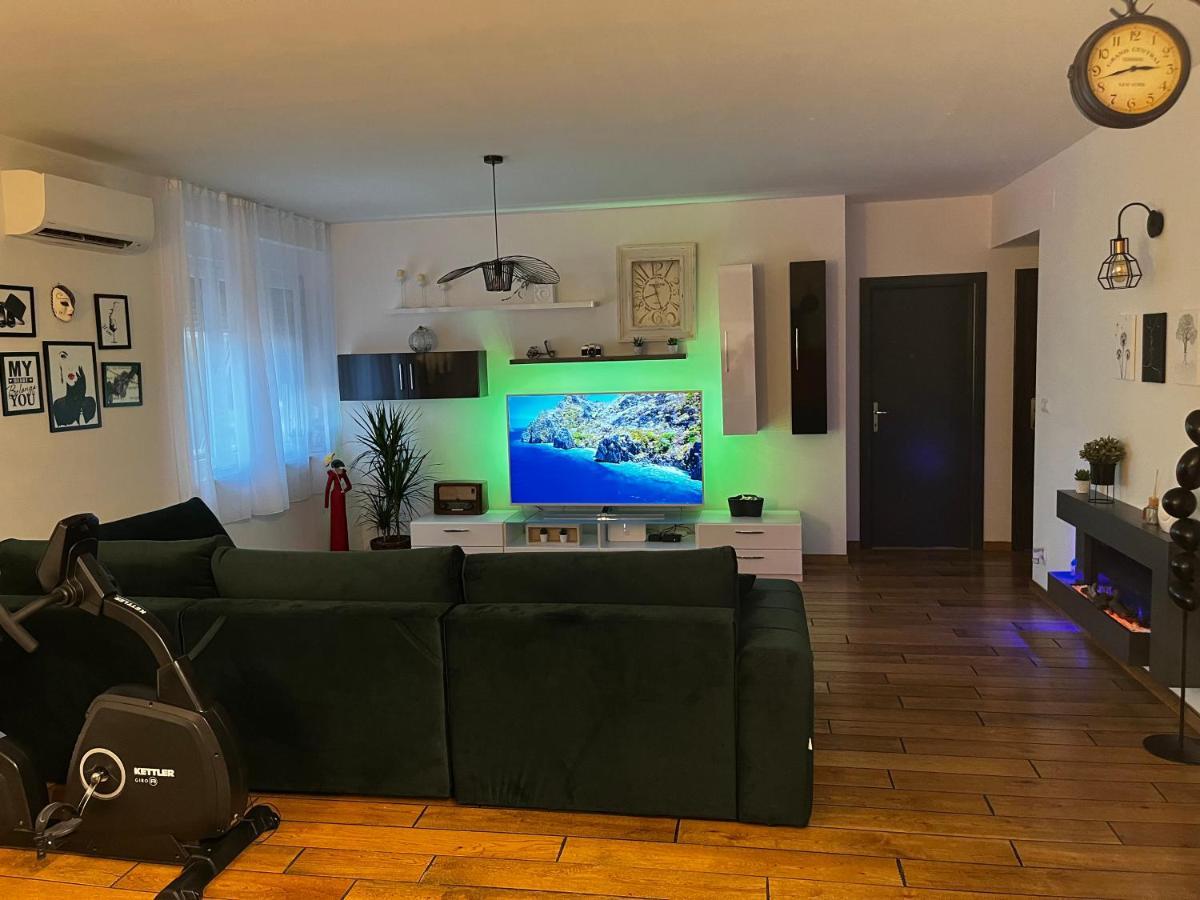 Apartman Luxury Lulu *