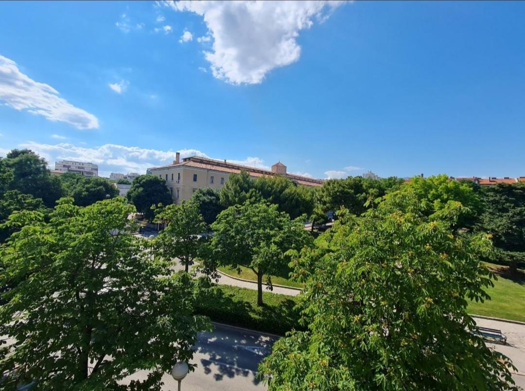 New Modern-park View-5 Minutes From Diocletian's Palace Apartamento *