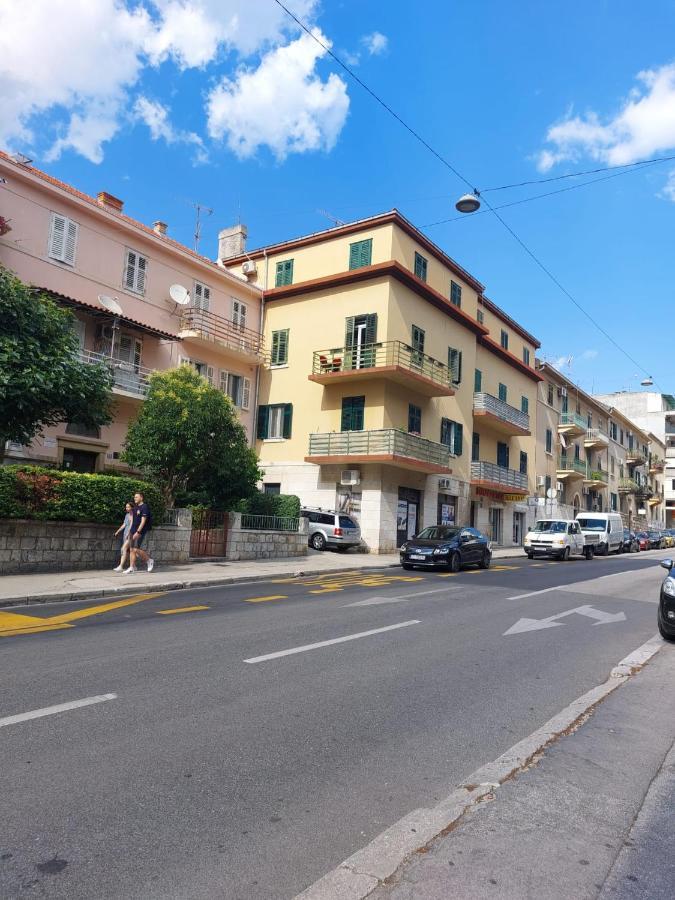 Zoxi Apartment