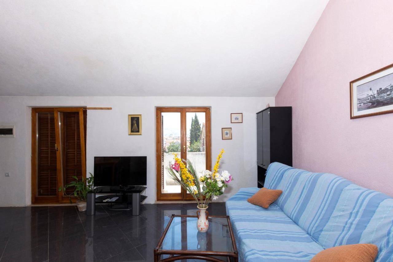 Apartment In Old Town, Two & One *
