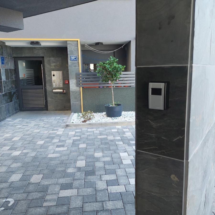 Apartment Paola With Free Private Parking Place *