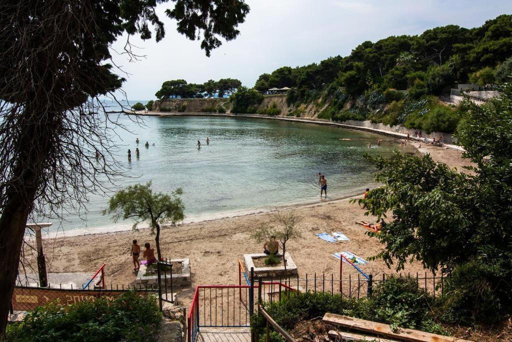 Paola With Free Private Parking Place Split