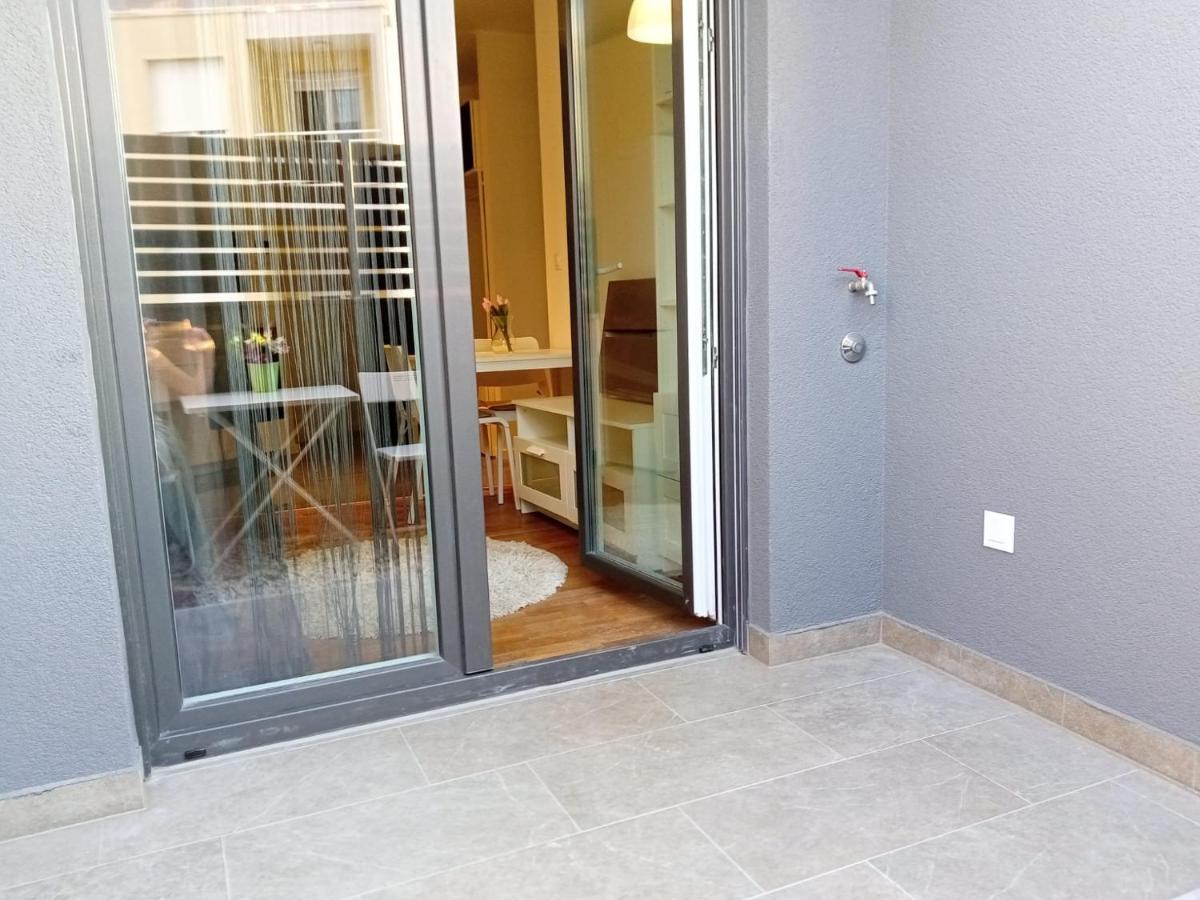 Paola With Free Private Parking Place Split