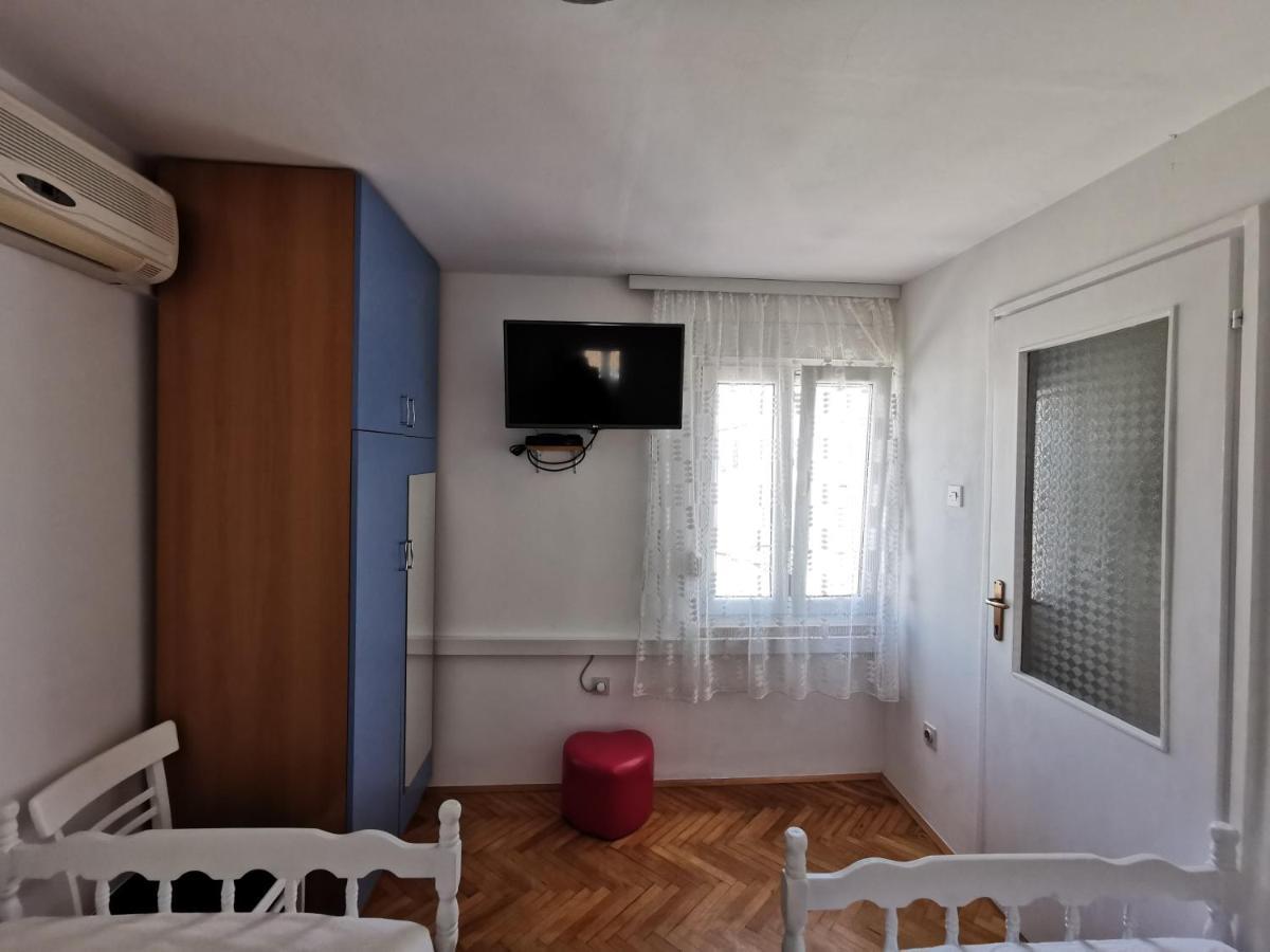 Apartment Authentic In Stone House At The Location *