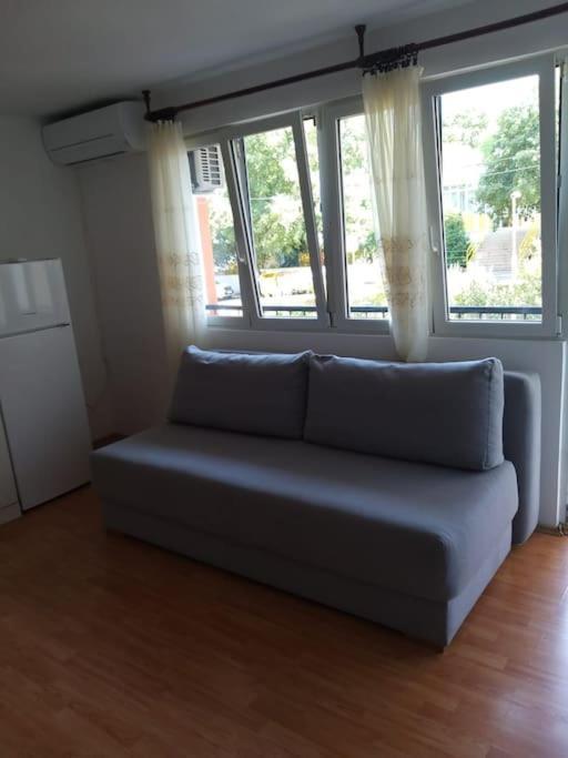 Apartment Nice On Quite Location Near City Center *