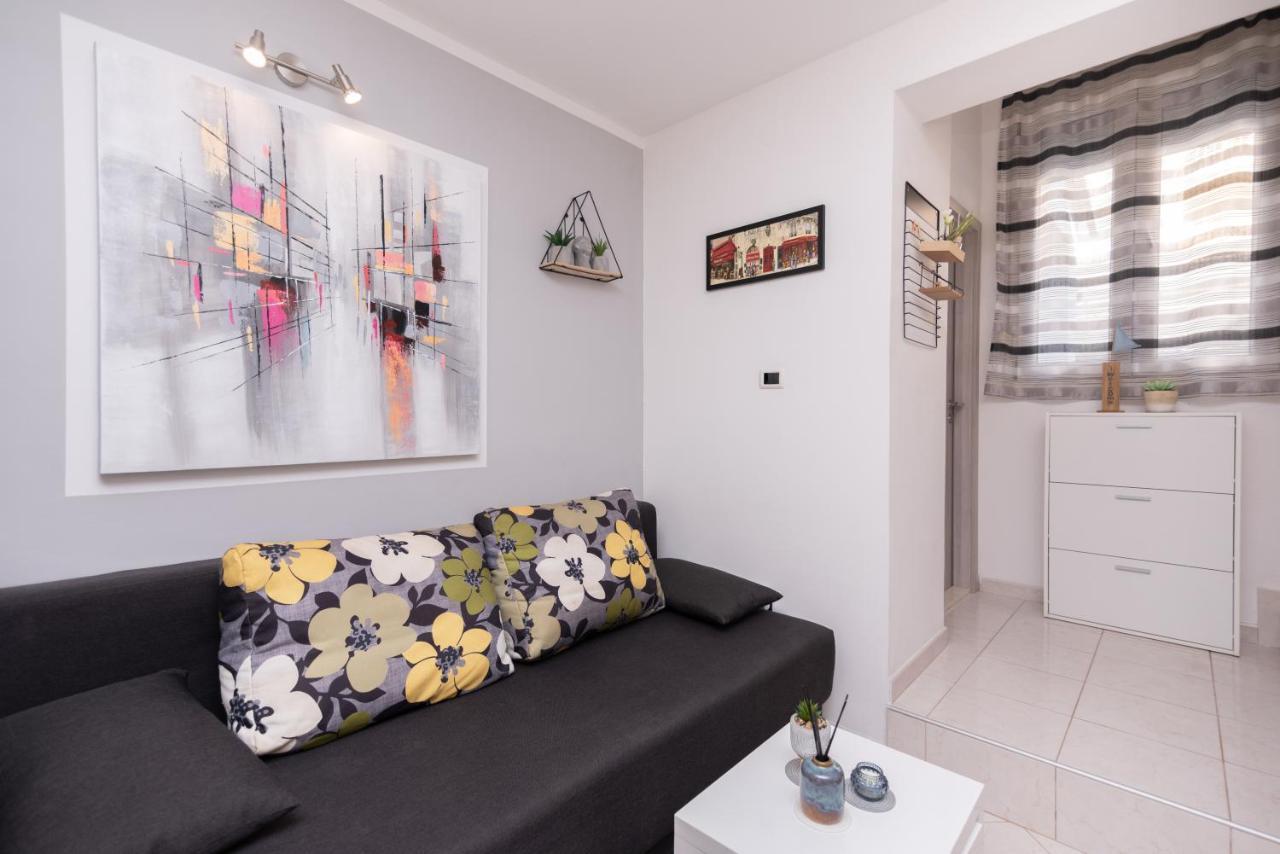 Private House With Garden Near The Bacvice Beach - Ksenia Apartment *