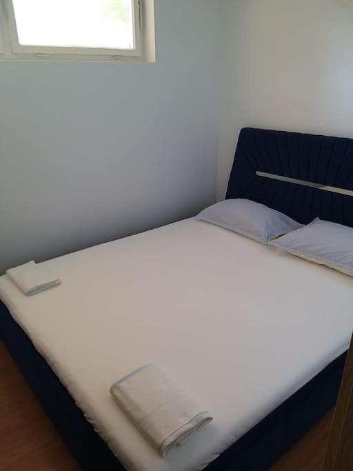 Nice On Quite Location Near City Center *