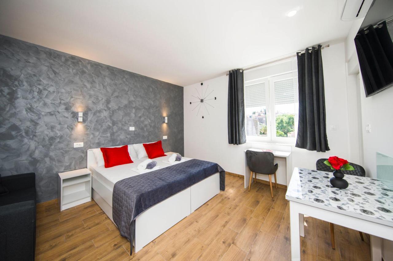 Luxury Split
