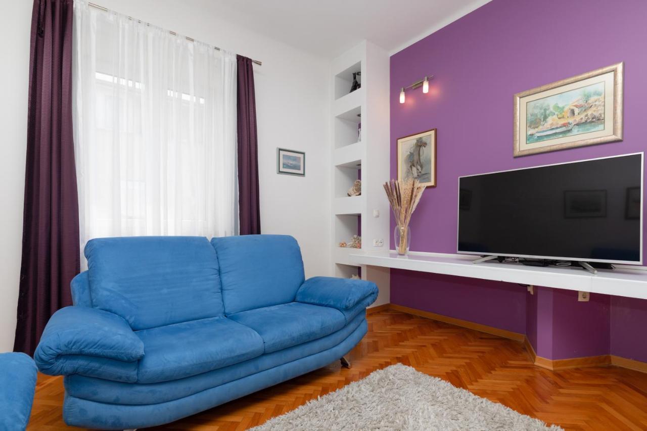Spacious In The Center-aspalathos