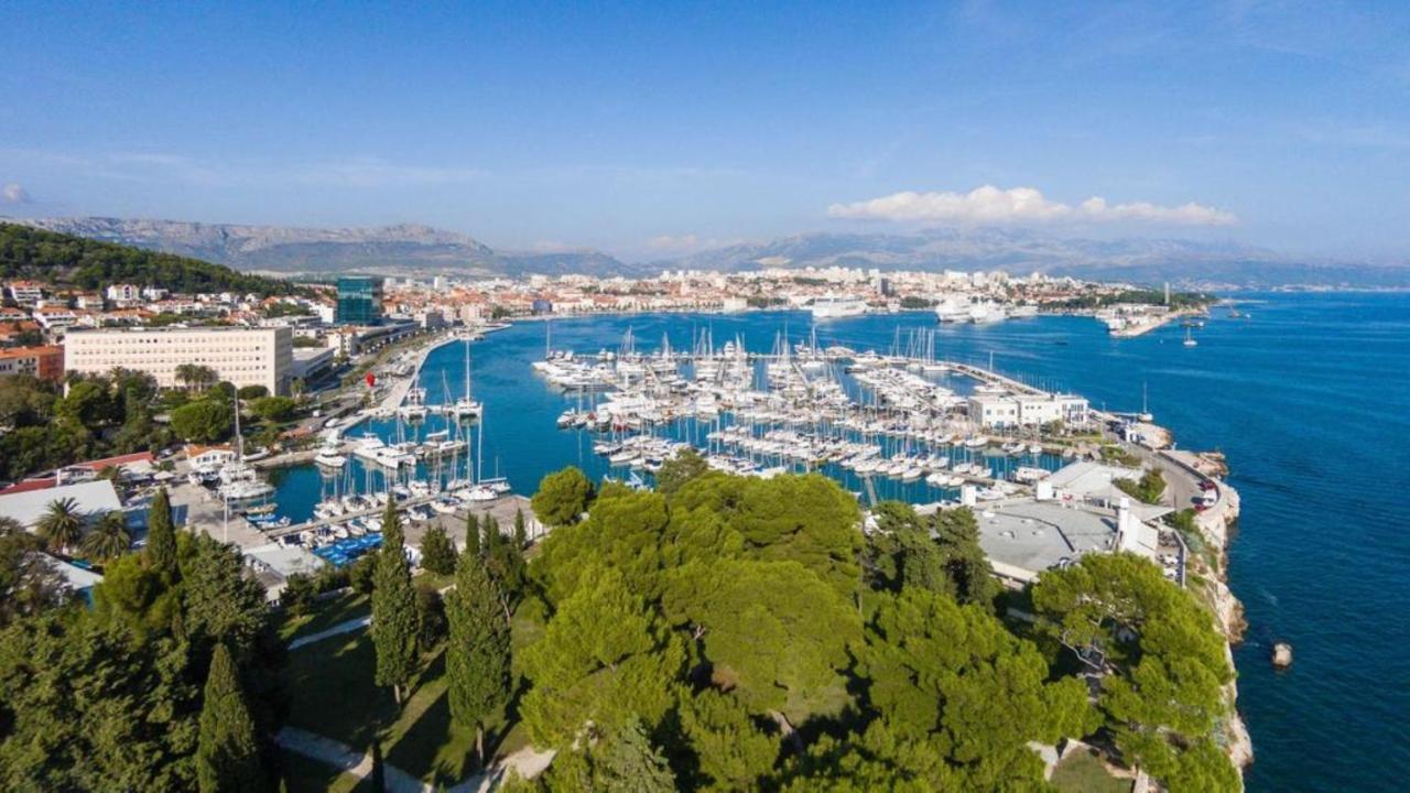 Authentic In Stone House At The Location * Split