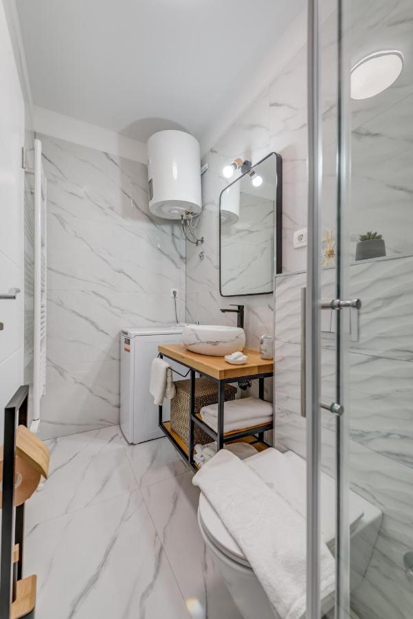 Luxury Giga Apartment *
