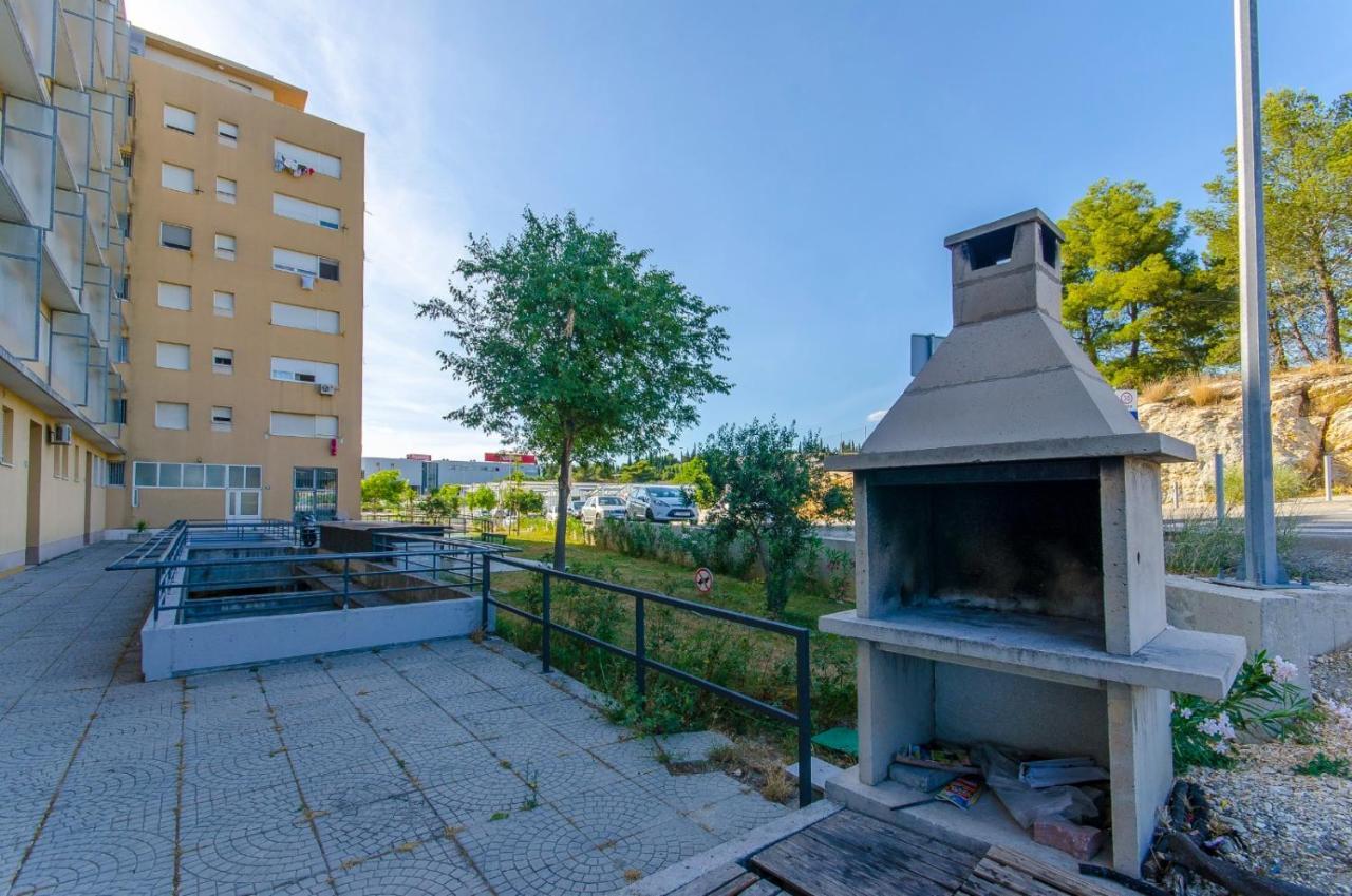 Modern Apartment With Sea View And Secure Garage Apartment *