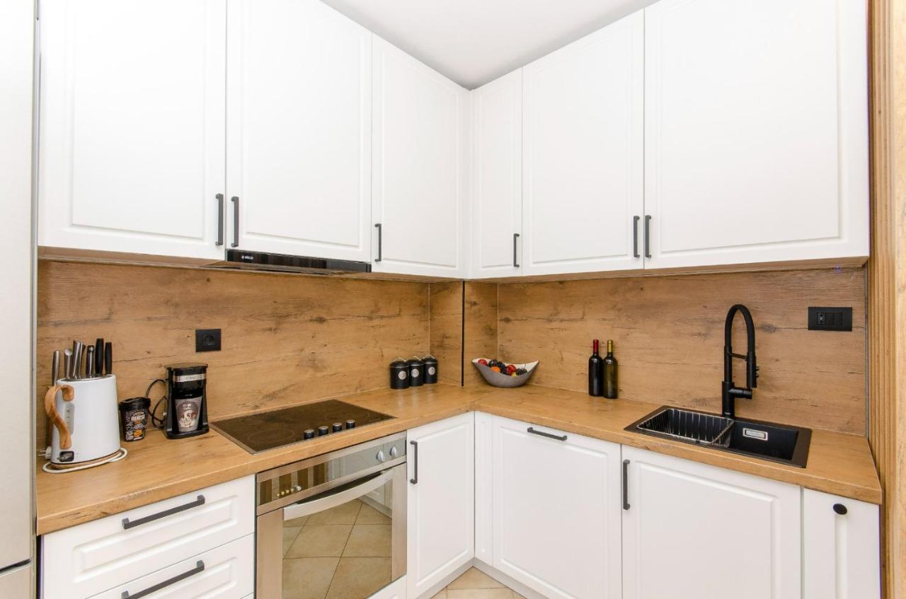 Apartment Modern Apartment With Sea View And Secure Garage *