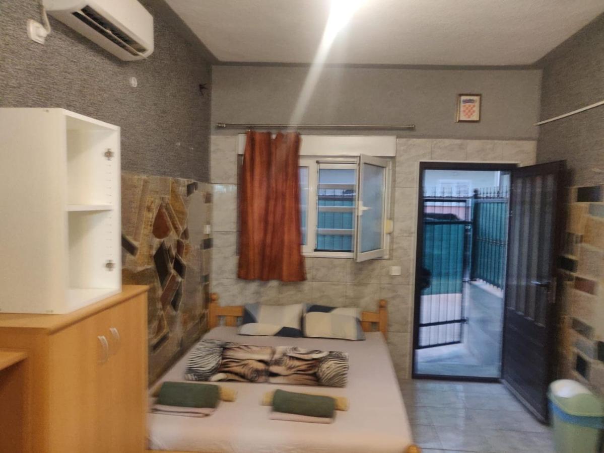 Guest house Rooms- Denis Split