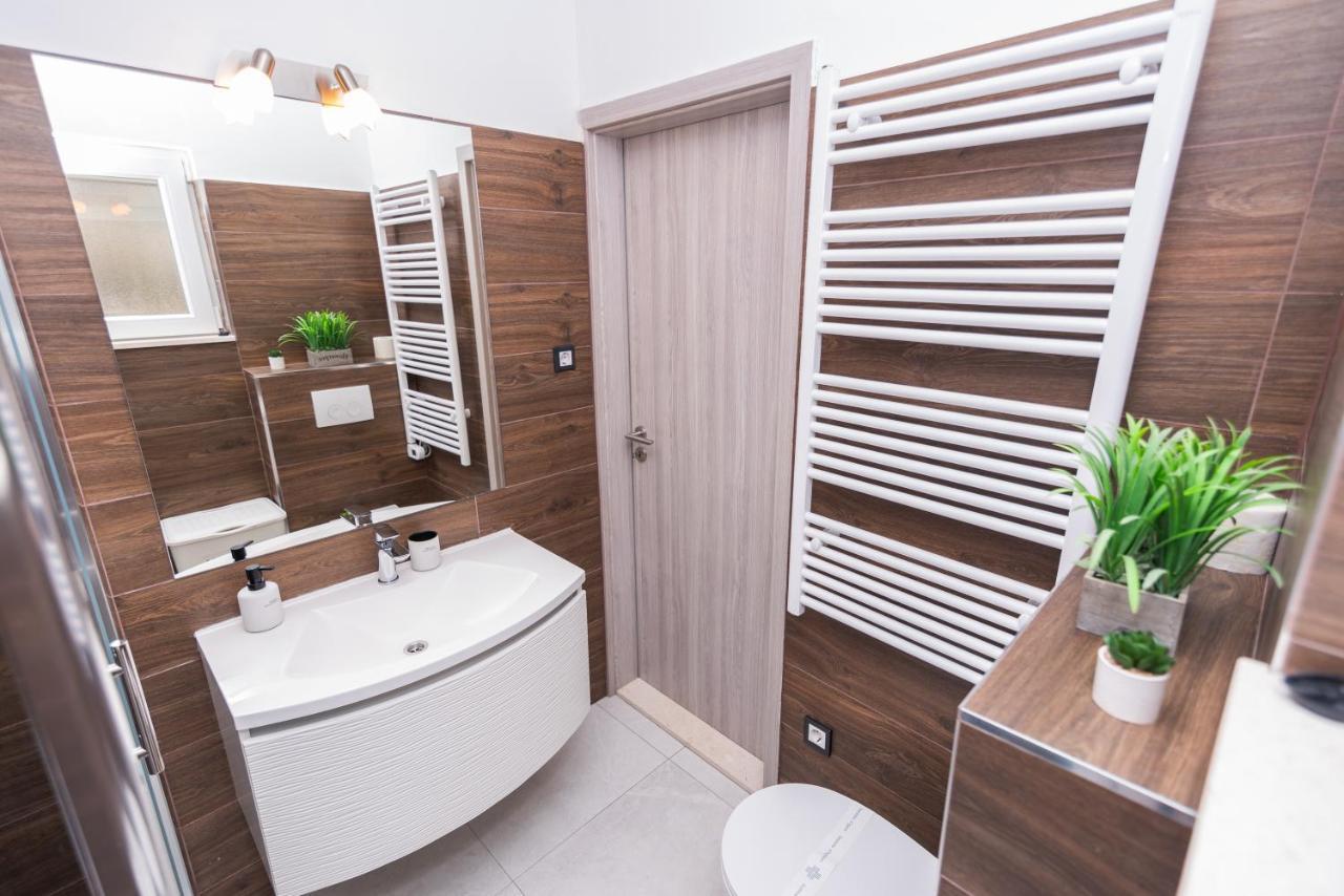 Apartment Private House With Garden Near The Bacvice Beach - Ksenia