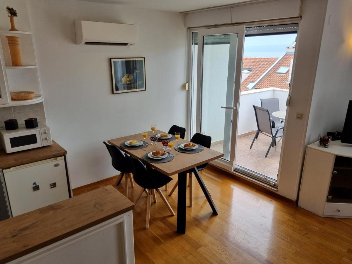 Lana Apartment