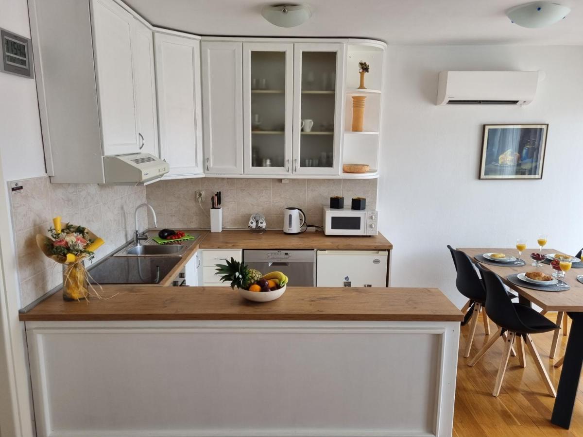 Lana Apartment