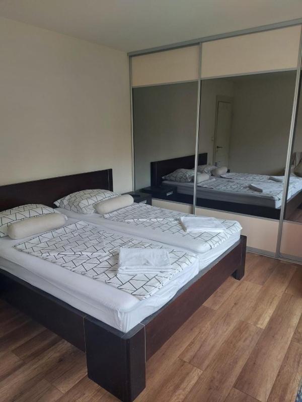 Appartement Apartman Mery *