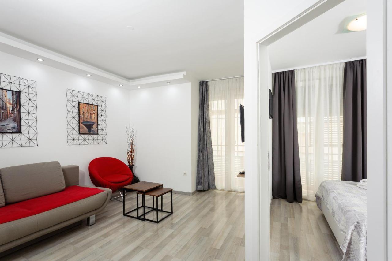 Guest house Teatrin
