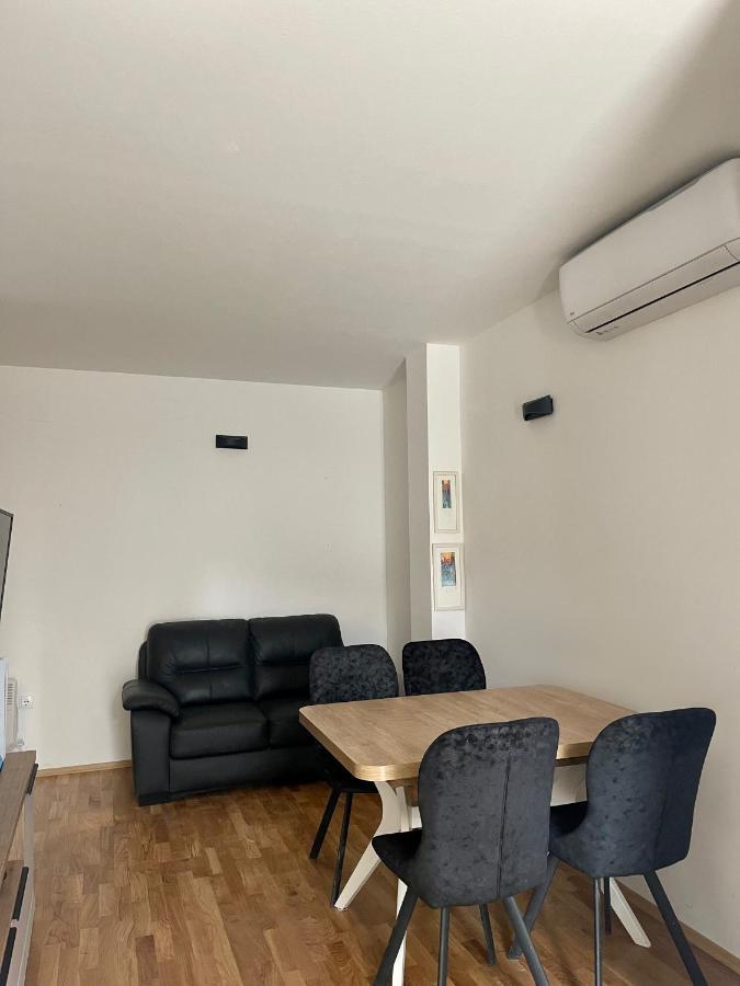 Elite - Free Parking Guest house