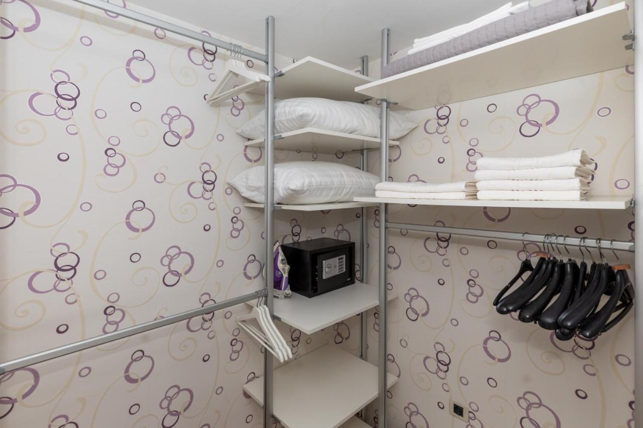 Spacious With Balcony & Walk To Old Town Split
