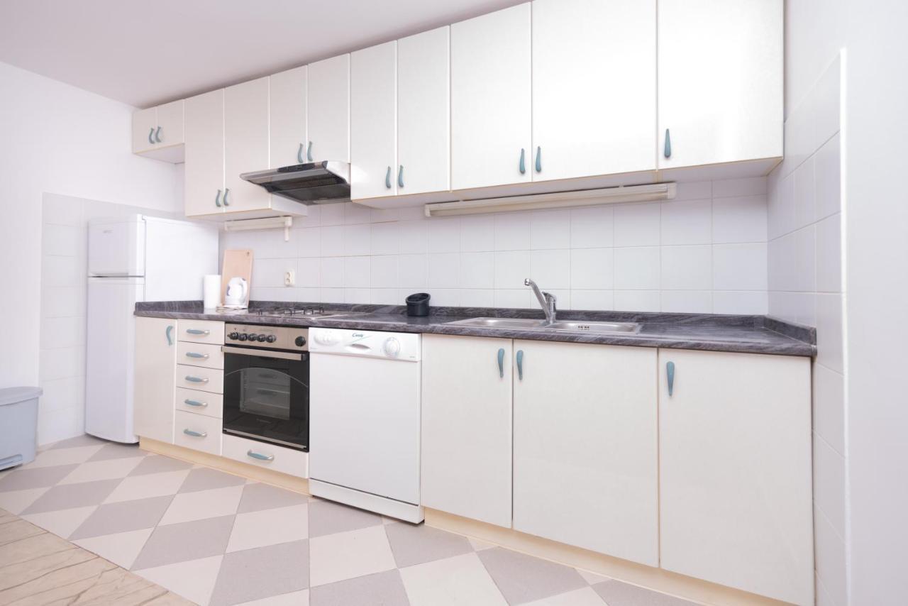 Apartman Palm Garden In Center With Big Terrace Split