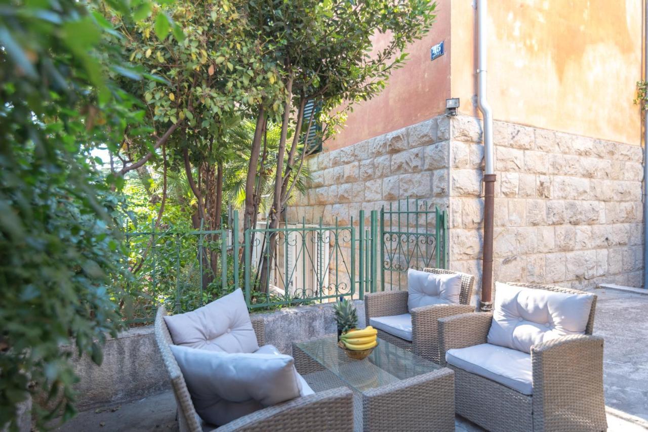 Apartman Palm Garden In Center With Big Terrace *
