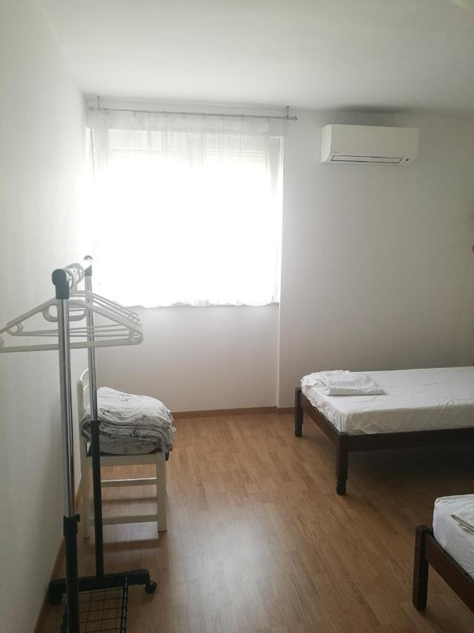 Privatunterkunft And Cozy Two Single Bed *