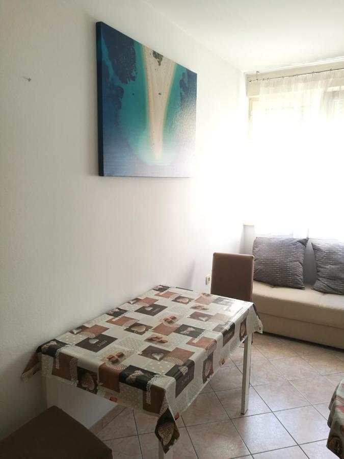 And Cozy Two Single Bed
