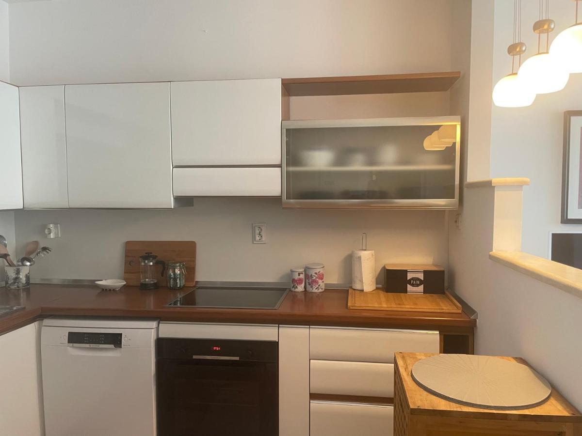 Edi, Spacious With Sauna And Balcony Apartment Split