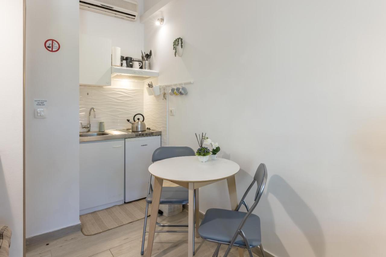 Palomia C Apartment
