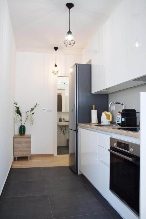 Appartement Cozy Seaside With Pool & Terrace