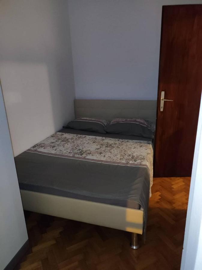 Sweet Apartment *