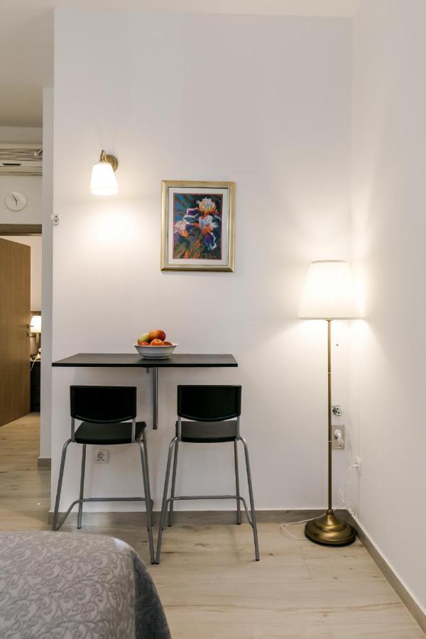 Palomia B Apartment *