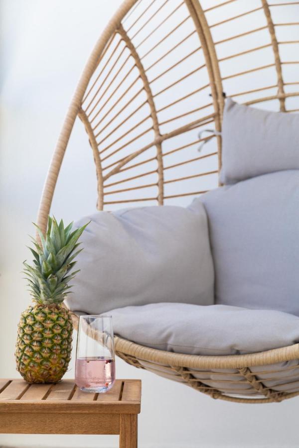 Sun And Sea Deluxe Apartment