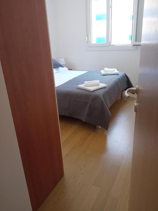 Great Apartment, Free Parking In The Garage, Znjan *