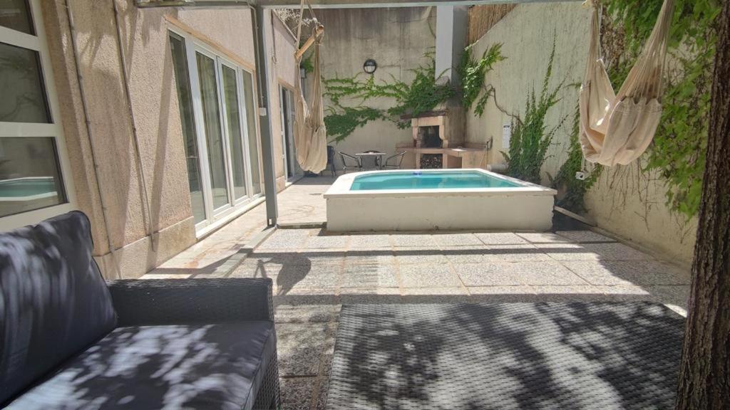 Kvaternikova - Pool, Grill, 4 Bedrooms, 3 Bathrooms Apartman