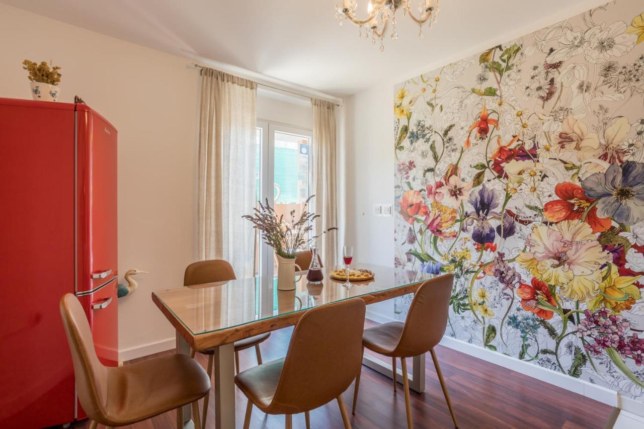 Dalmatian 230m2 With Pool And Garden Near The Old Town For Families Split
